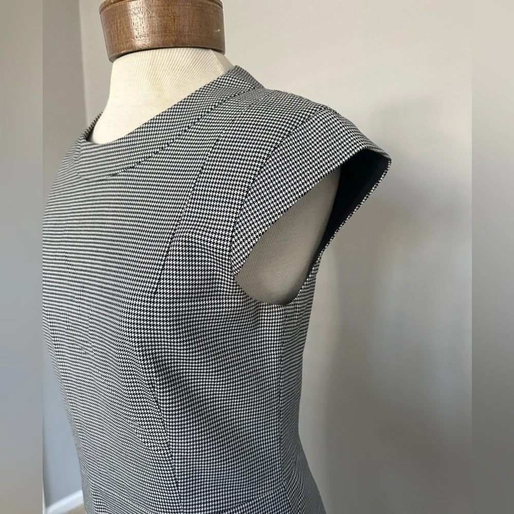 Theory size 6 black and white dress - Picture 6 of 6